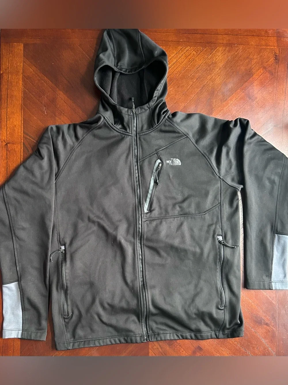 The North Face Black Hooded Performance Softshell Jacket size XL